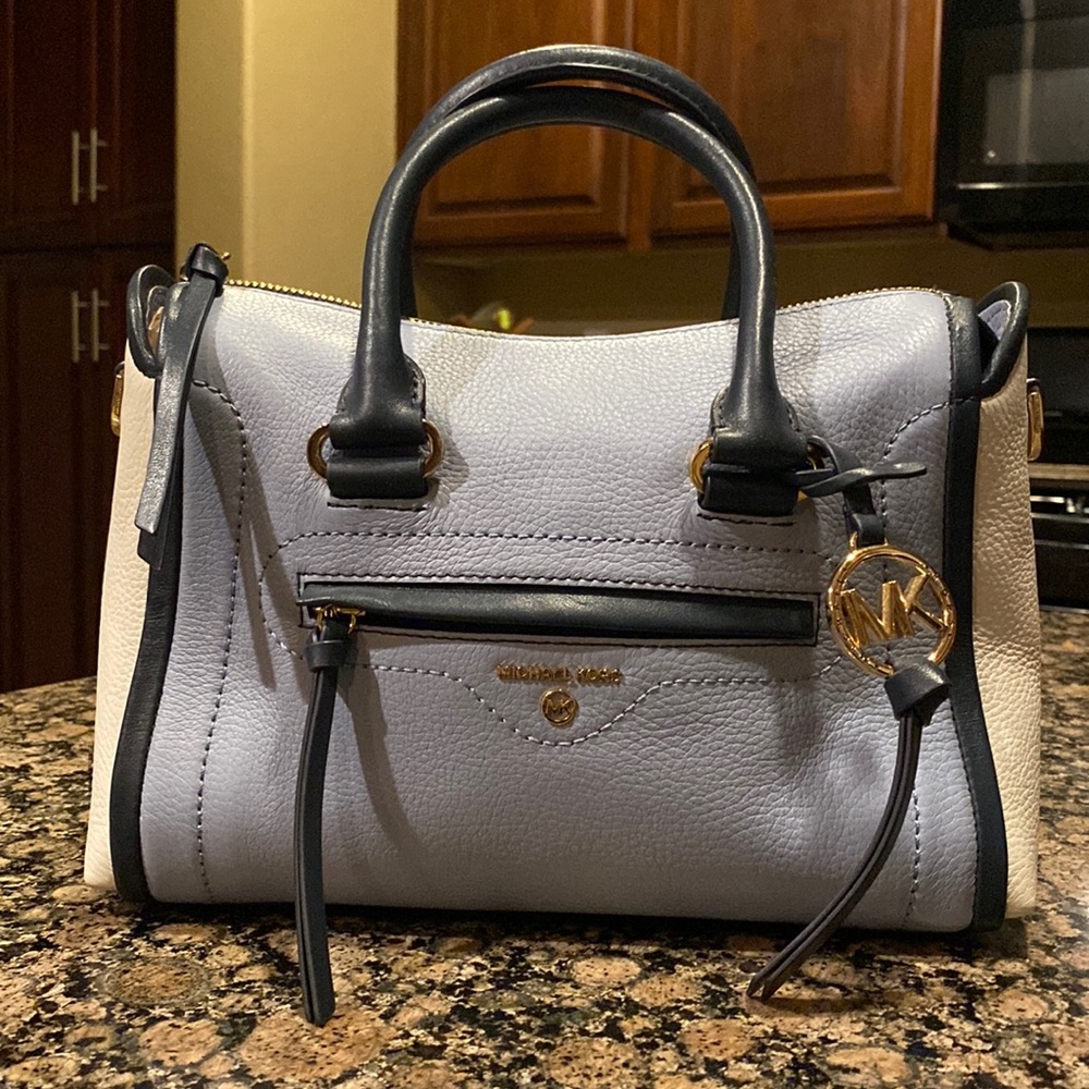 Excellent condition Michael Kors Handbag